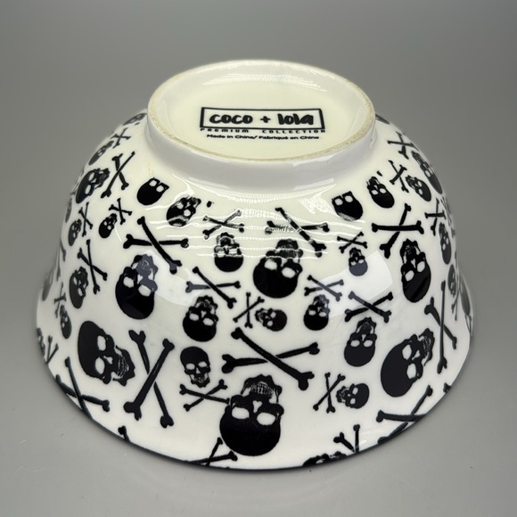 Black and White coco + Lola 
Ceramic Art Bowl with Skull Design - Picture 5 of 7